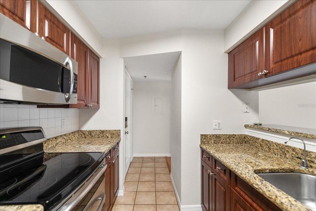 1000 W HORATIO STREET 215, Tampa, FL 33606