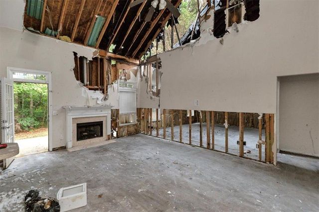 233 FAIRWOOD Drive, Dallas, GA 30157