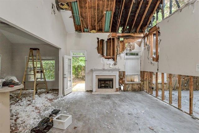 233 FAIRWOOD Drive, Dallas, GA 30157