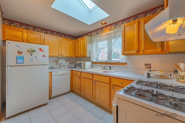 3001 N Oriole Avenue 301, Chicago, IL 60707