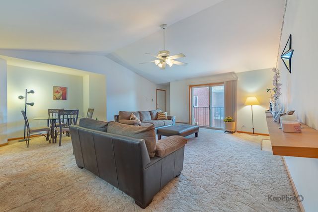 3001 N Oriole Avenue 301, Chicago, IL 60707