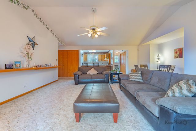3001 N Oriole Avenue 301, Chicago, IL 60707