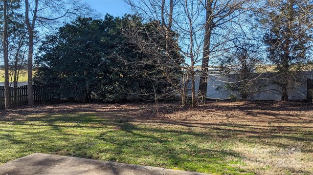 16007 Kelly Park Circle, Huntersville, NC 28078
