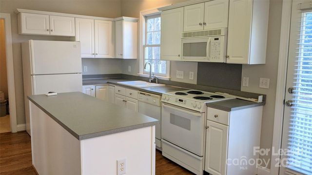 16007 Kelly Park Circle, Huntersville, NC 28078