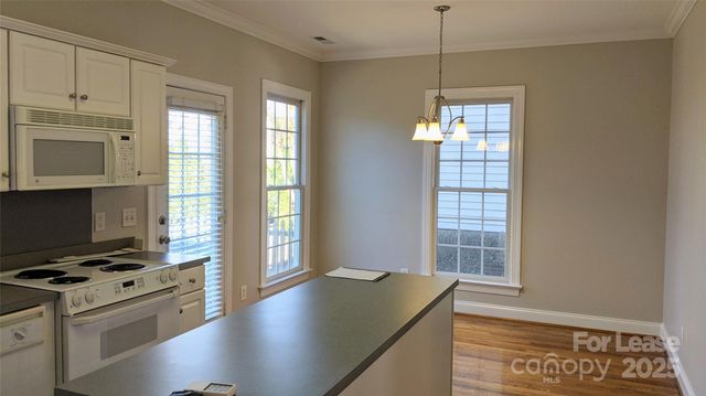 16007 Kelly Park Circle, Huntersville, NC 28078