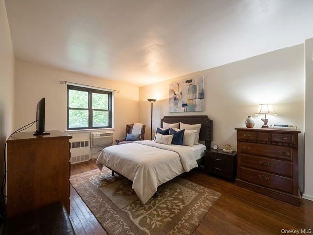 9430 60th Avenue 5D, Elmhurst, NY 11373