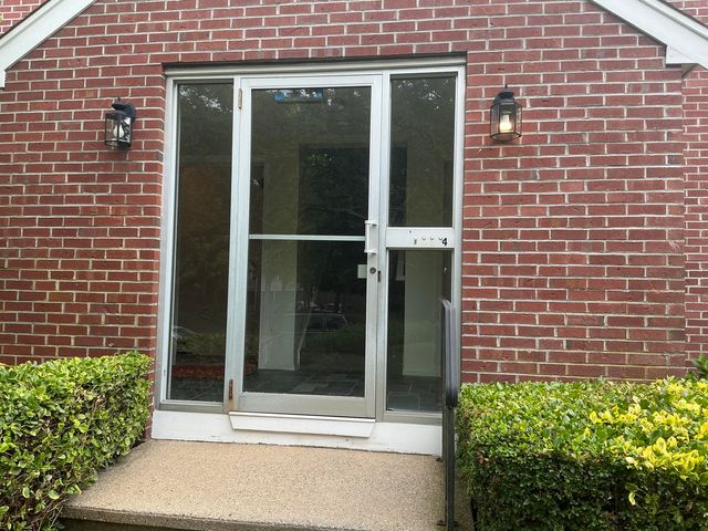 775 W Main Street APT 1, Hyannis, MA 02601