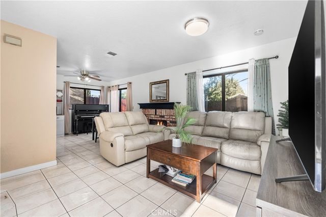 3221 Vineland 8, Baldwin Park, CA 91706