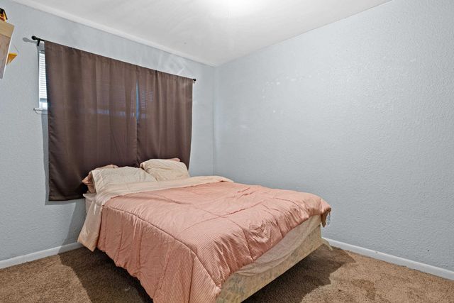 106 E Gladiola, White Oak, TX 75693