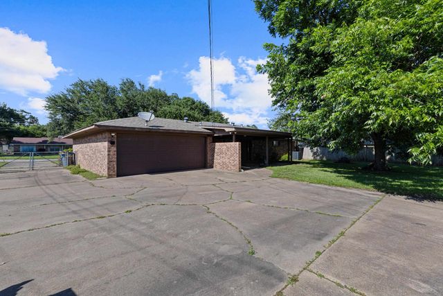 106 E Gladiola, White Oak, TX 75693