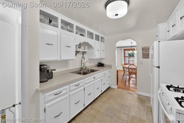 502 N Main Street, Webberville, MI 48892
