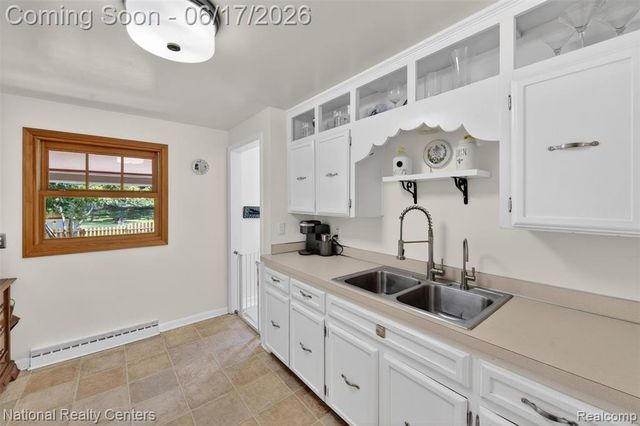 502 N Main Street, Webberville, MI 48892