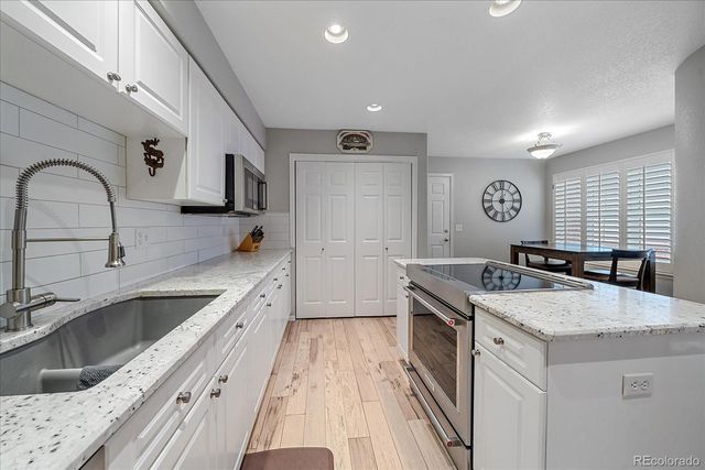 9497 Southern Hills Circle B, Lone Tree, CO 80124