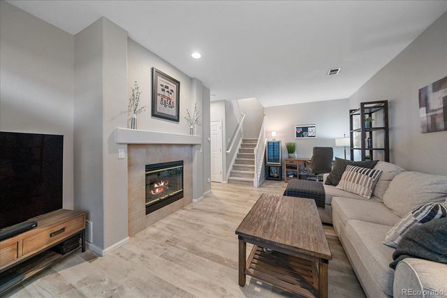 9497 Southern Hills Circle B, Lone Tree, CO 80124