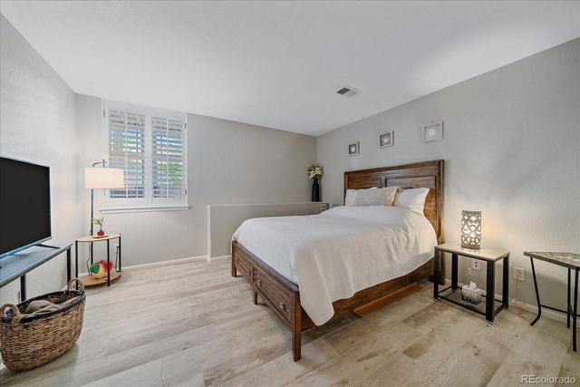 9497 Southern Hills Circle B, Lone Tree, CO 80124