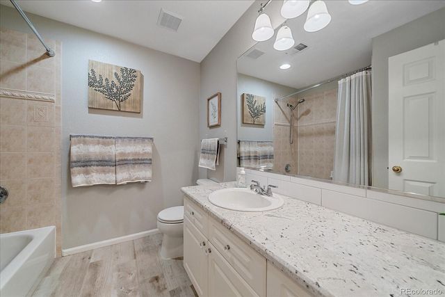 9497 Southern Hills Circle B, Lone Tree, CO 80124