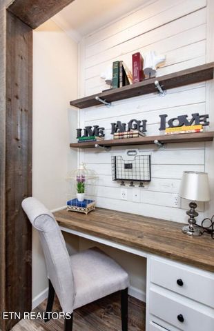 436 Pilot Mountain Rd, Lancing, TN 37770