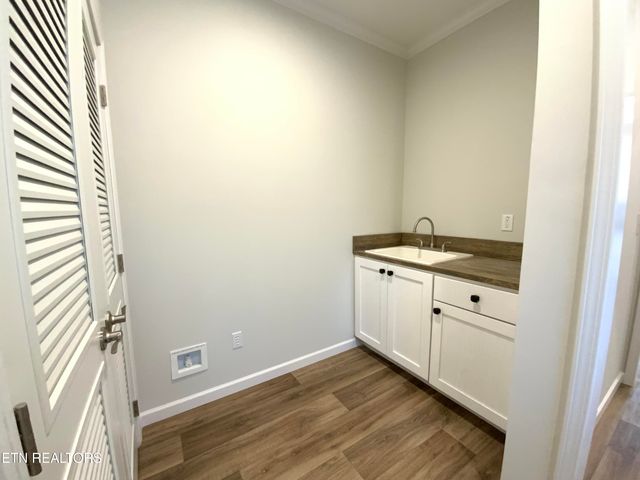 436 Pilot Mountain Rd, Lancing, TN 37770