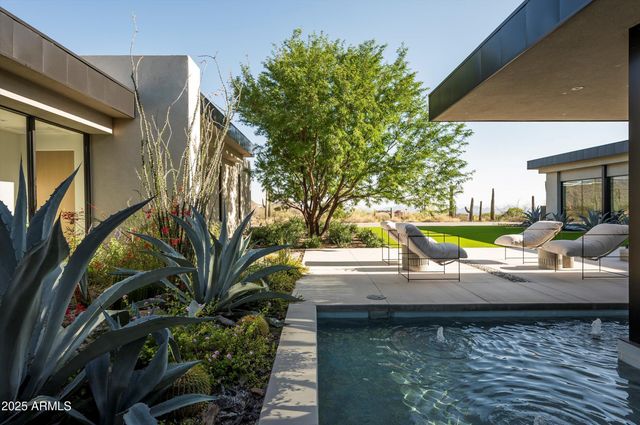 10101 E HAPPY VALLEY Road, Scottsdale, AZ 85255