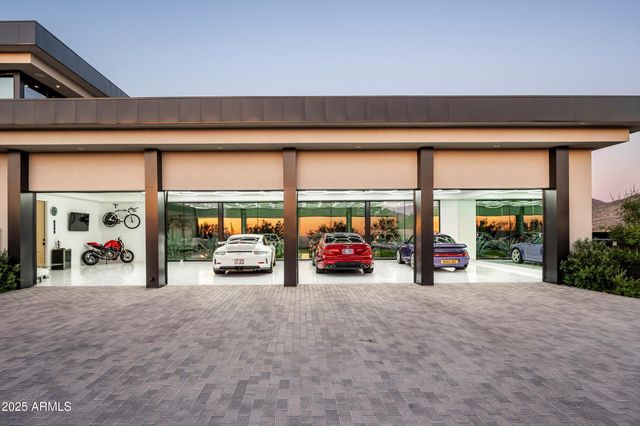 10101 E HAPPY VALLEY Road, Scottsdale, AZ 85255