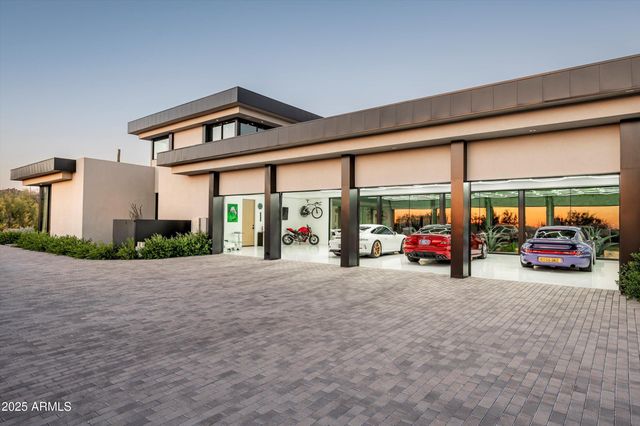 10101 E HAPPY VALLEY Road, Scottsdale, AZ 85255