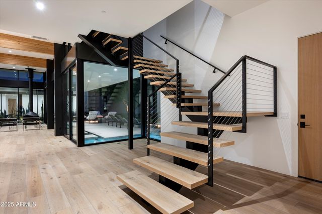 10101 E HAPPY VALLEY Road, Scottsdale, AZ 85255