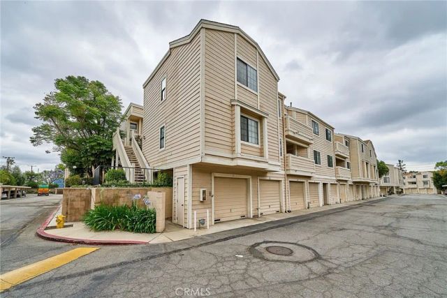 4900 N Grand 306, Covina, CA 91724