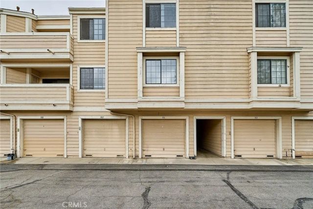 4900 N Grand 306, Covina, CA 91724