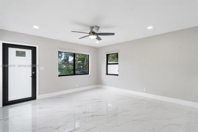 1815 N 27th Ave, Hollywood, FL 33020