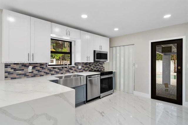 1815 N 27th Ave, Hollywood, FL 33020