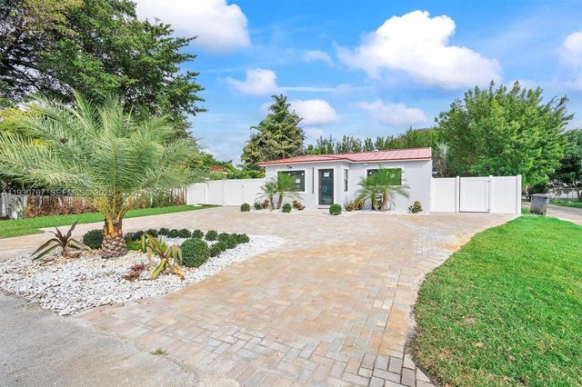 1815 N 27th Ave, Hollywood, FL 33020