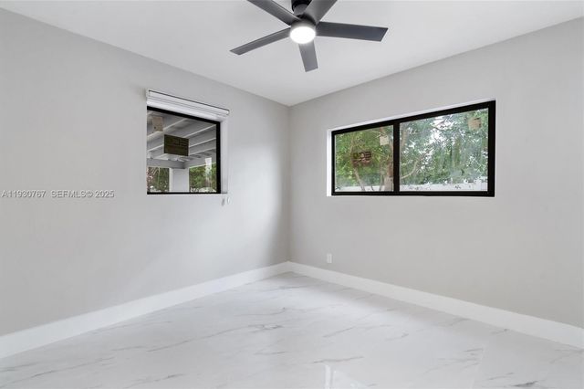 1815 N 27th Ave, Hollywood, FL 33020