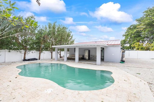 1815 N 27th Ave, Hollywood, FL 33020