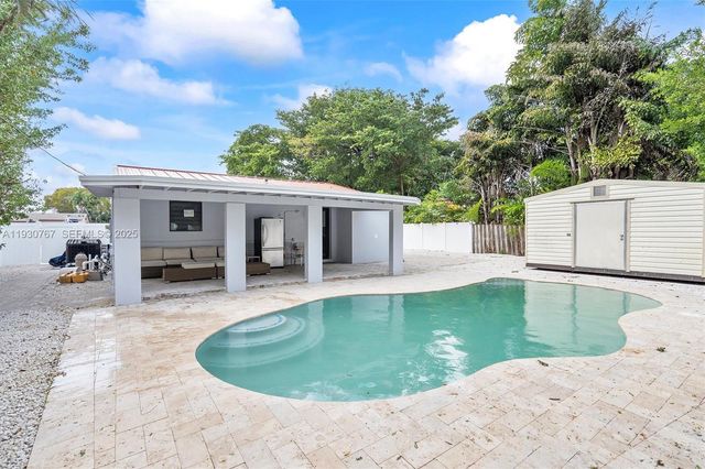 1815 N 27th Ave, Hollywood, FL 33020