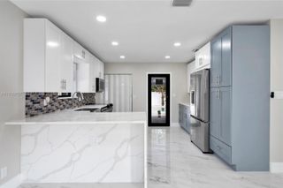 1815 N 27th Ave, Hollywood, FL 33020