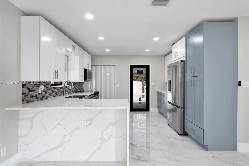 1815 N 27th Ave, Hollywood, FL 33020