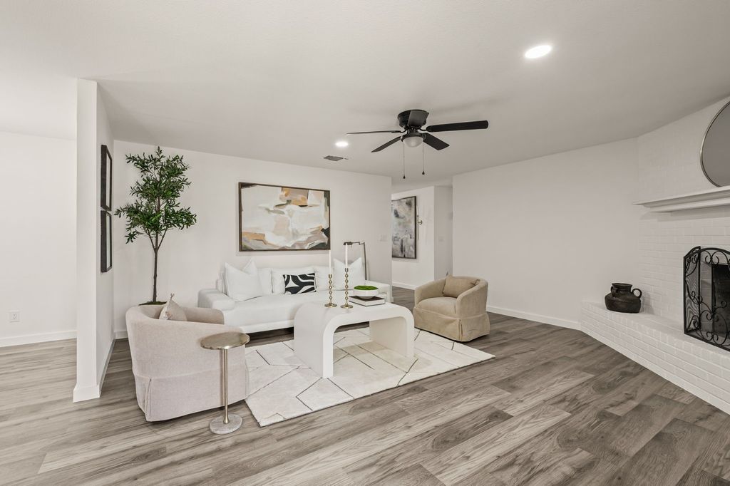 103 Park Trail Place, Joshua, TX 76058 — photo 3