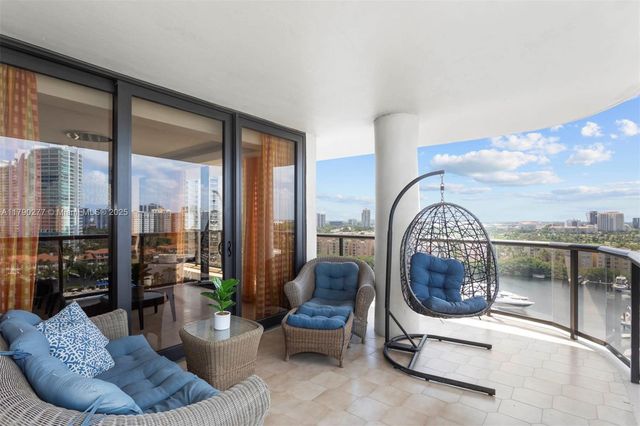 19667 Turnberry Way 14E, Aventura, FL 33180