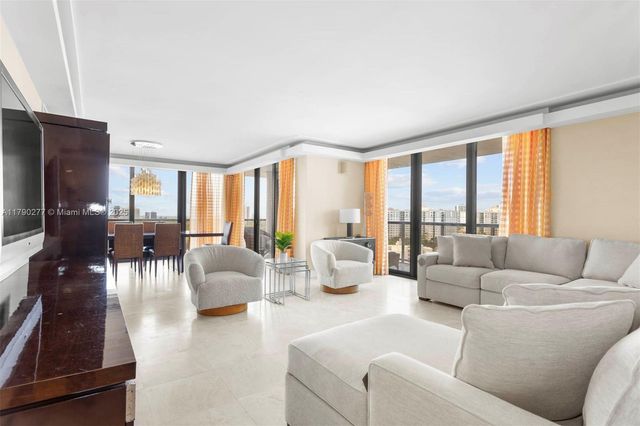 19667 Turnberry Way 14E, Aventura, FL 33180