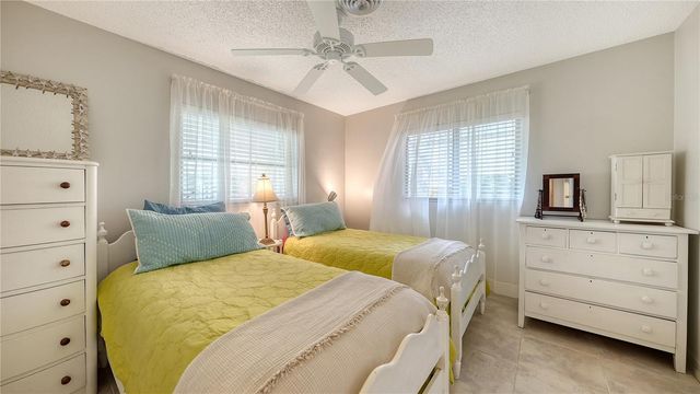 256 EIDER ROAD, Venice, FL 34293