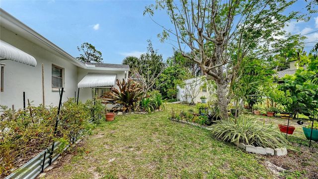 256 EIDER ROAD, Venice, FL 34293