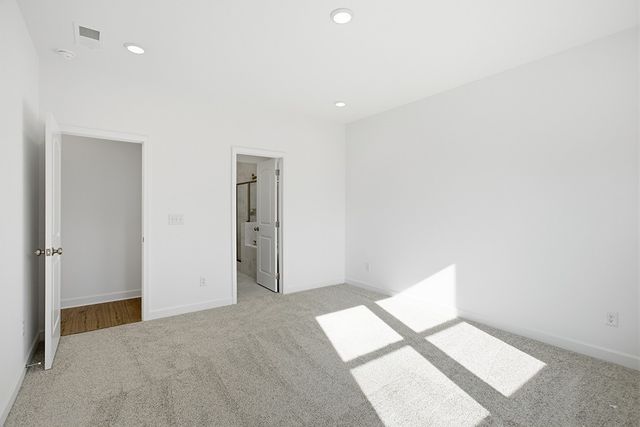 1307 Kristopher Dr, Lebanon, TN 37087