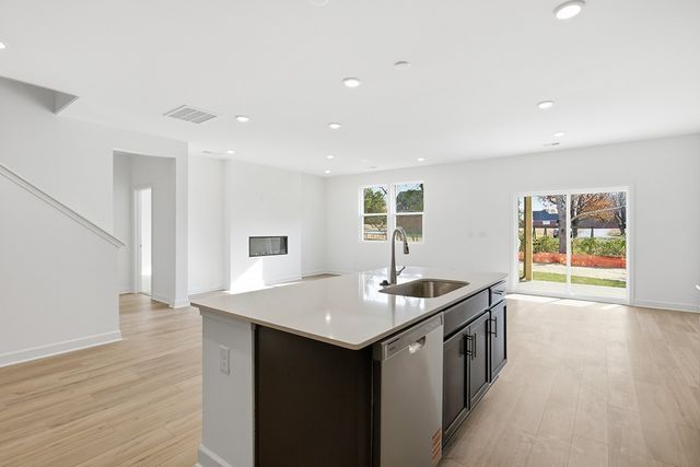 1307 Kristopher Dr, Lebanon, TN 37087