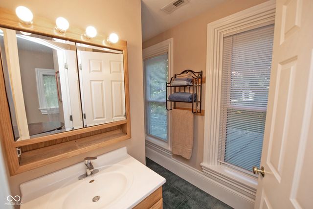 1021 N 21st Street, Lafayette, IN 47904