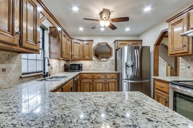 1017 NW 166th Terrace, Edmond, OK 73012