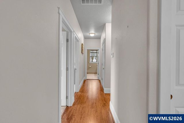 2652 Hoo Doo Dr NW, Salem, OR 97304