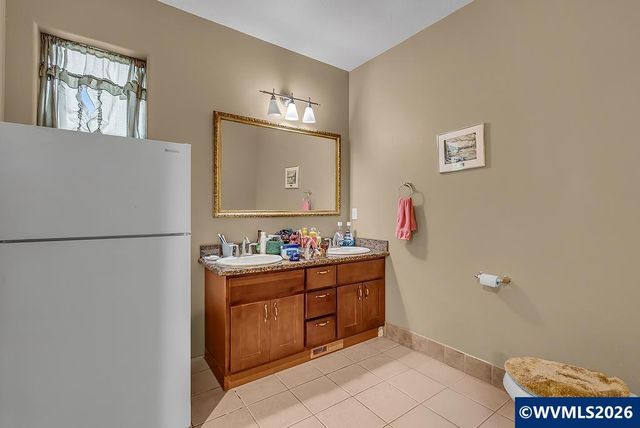 2652 Hoo Doo Dr NW, Salem, OR 97304