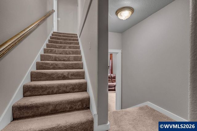 2652 Hoo Doo Dr NW, Salem, OR 97304