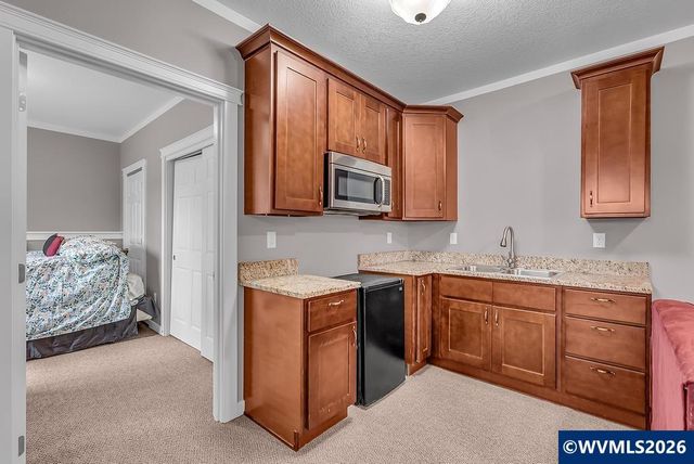 2652 Hoo Doo Dr NW, Salem, OR 97304