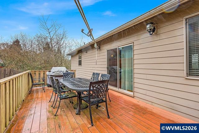 2652 Hoo Doo Dr NW, Salem, OR 97304